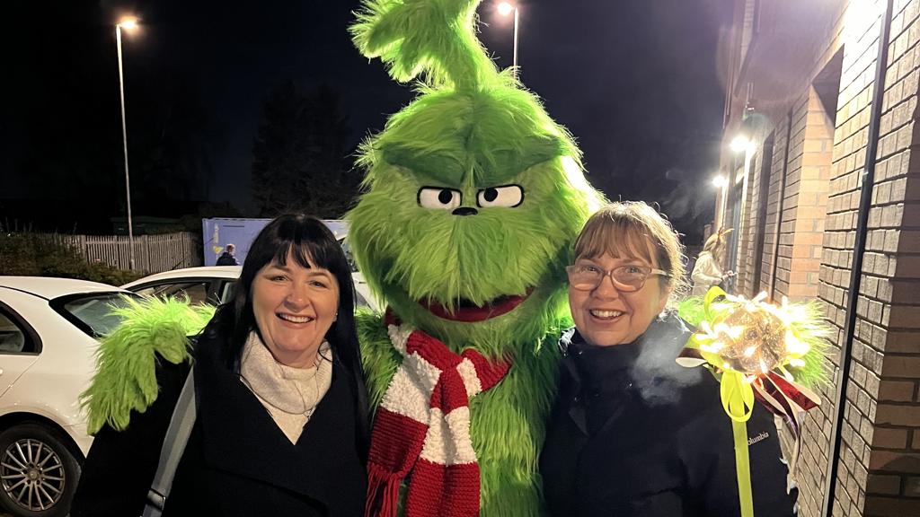 Sandra & Amanda Grinch Website