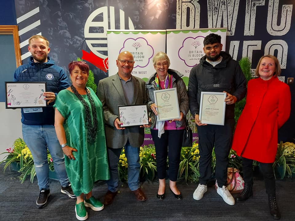 NW IN Bloom Q Gardens Award